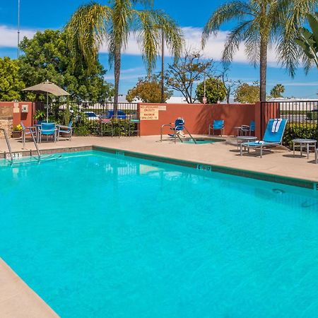 Towneplace Suites By Marriott Anaheim Maingate Near Angel Stadium Exterior foto