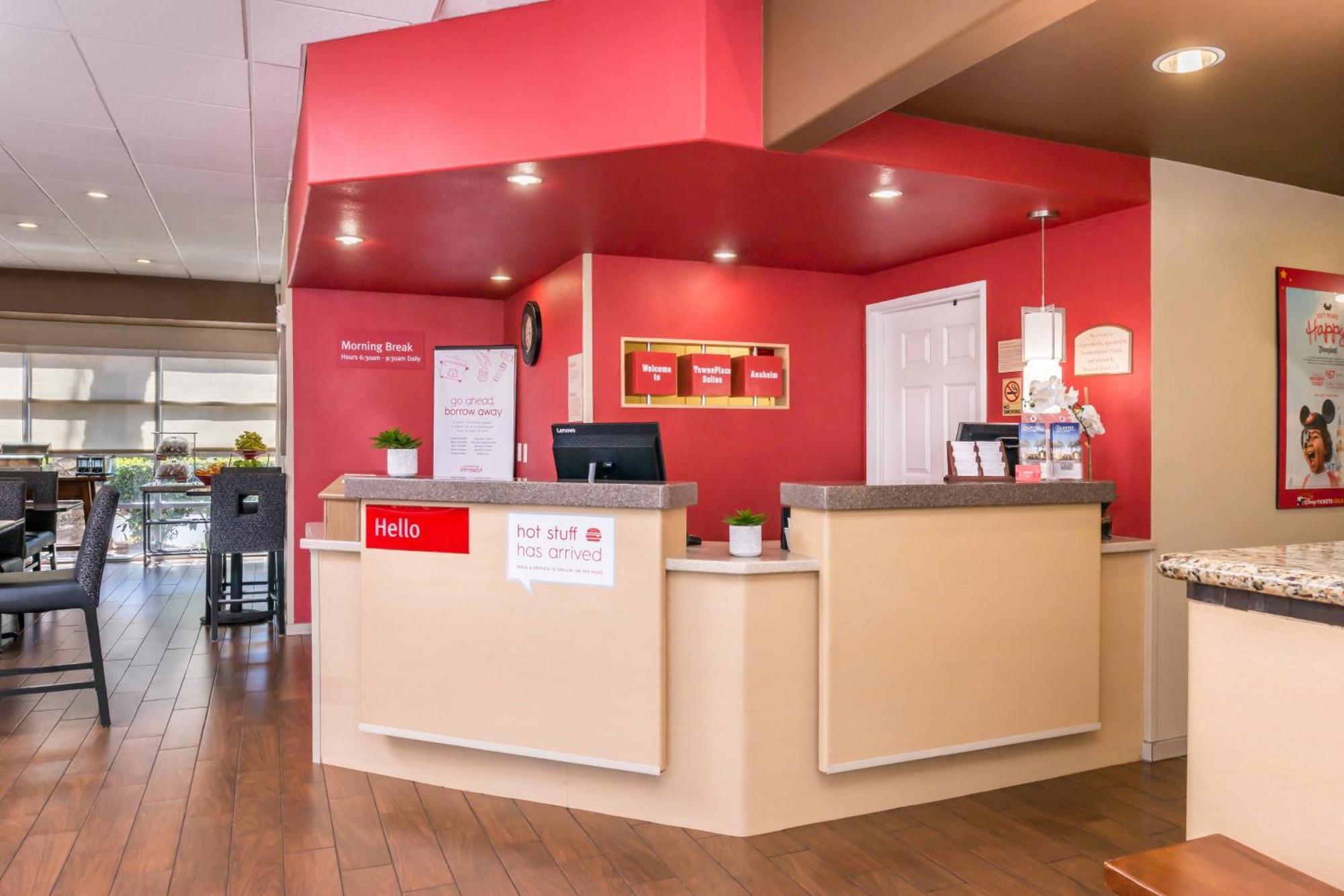 Towneplace Suites By Marriott Anaheim Maingate Near Angel Stadium Exterior foto